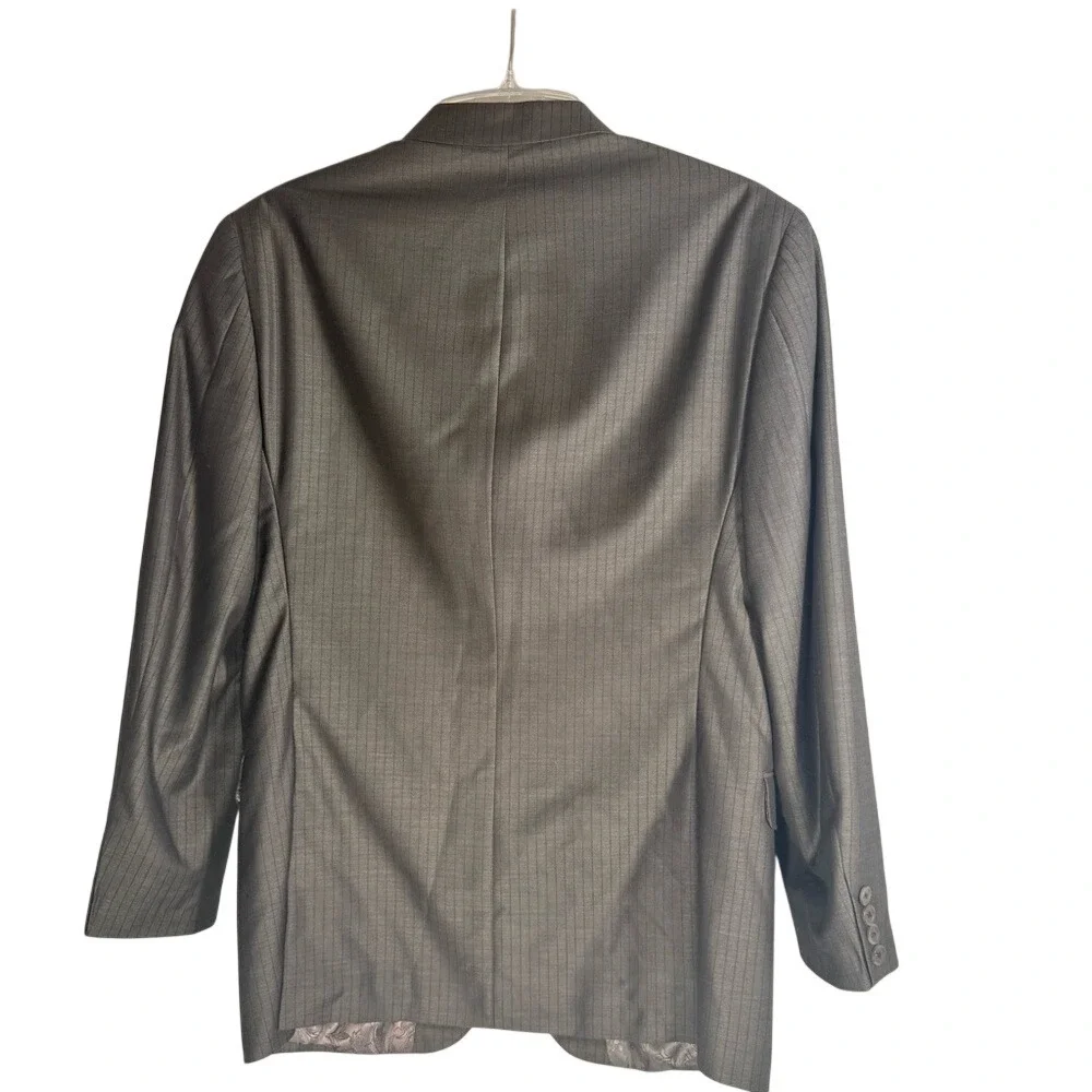 The Savile‎ Row Men's Dark Gray with black stripe Blazer size 40 R Double Vent